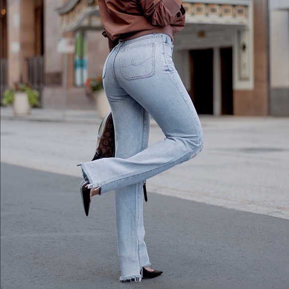 By Egreis Light Wash Denim Sawyer Jeans - Picture 4 of 8